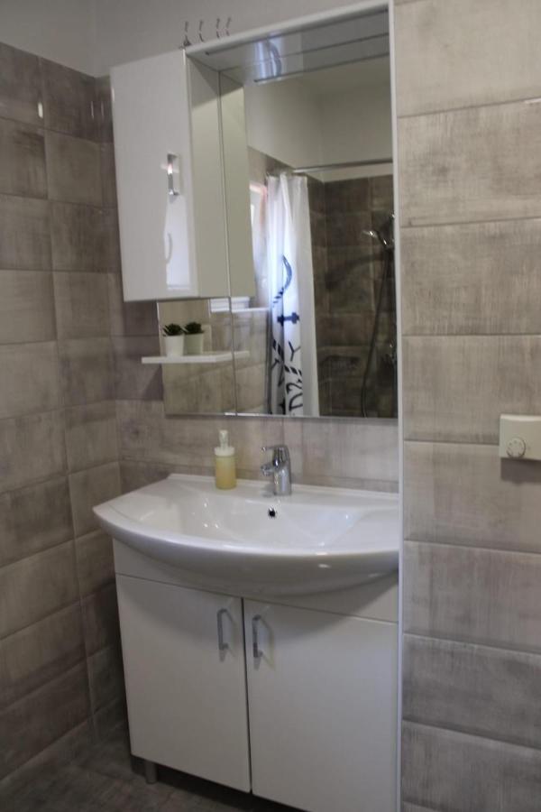 Aparthotel Tal Tisno Esterno foto