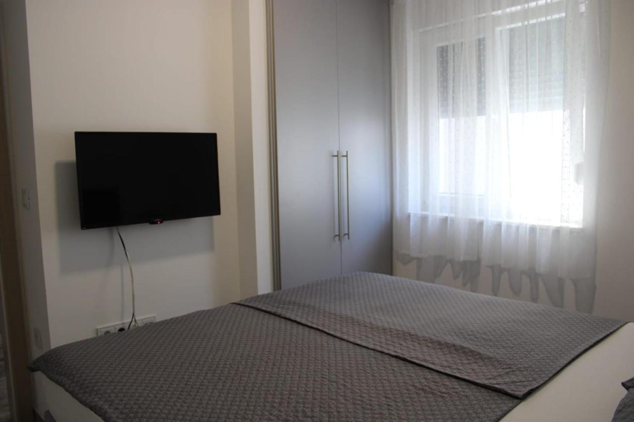 Aparthotel Tal Tisno Esterno foto