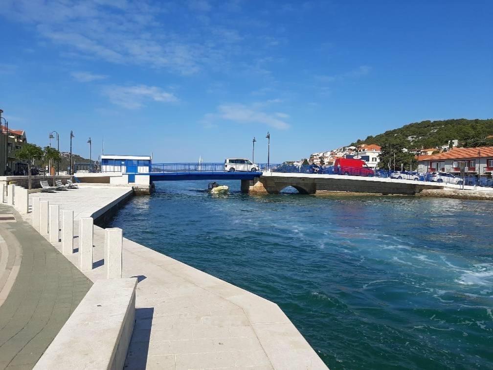 Aparthotel Tal Tisno Esterno foto