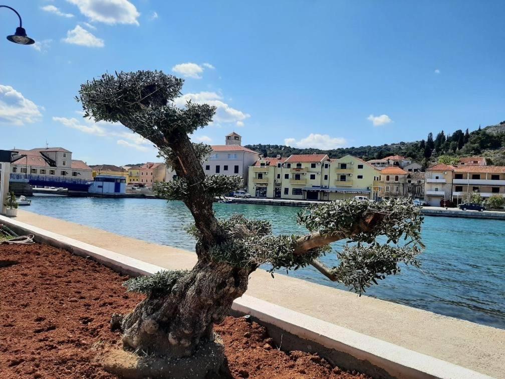 Aparthotel Tal Tisno Esterno foto